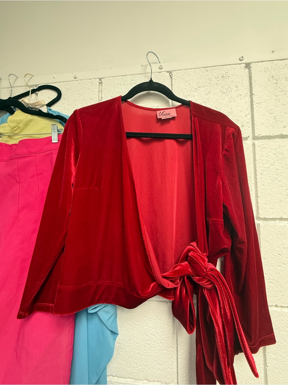 Vixen Burgundy Wrap Top. VEUC. 2XL